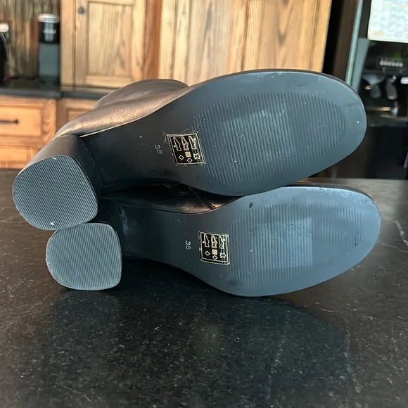 Topshop | Leather Block Heel Booties Boots in Black BOMBAY | size 38/ US 7.5 - Picture 7 of 9